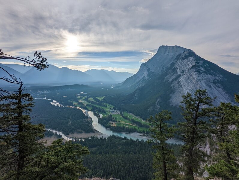 Hike Tunnel Mountain