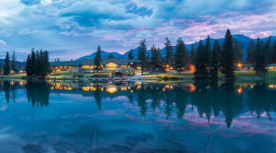Fairmont Jasper Park Lodge